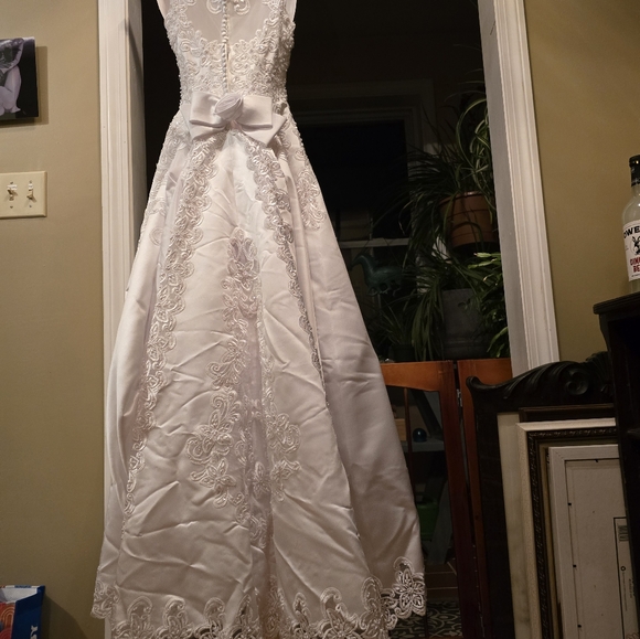 Michelangelo wedding dress size 6 - Picture 8 of 13